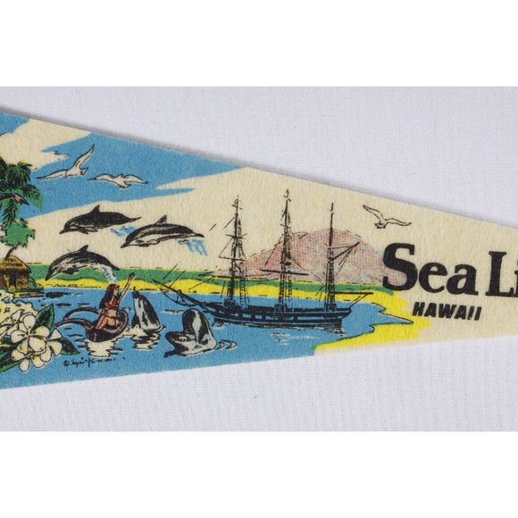 Vintage small 14" Sea Life Park Hawaii pennant, small tourist souvenir neon - Picture 5 of 8